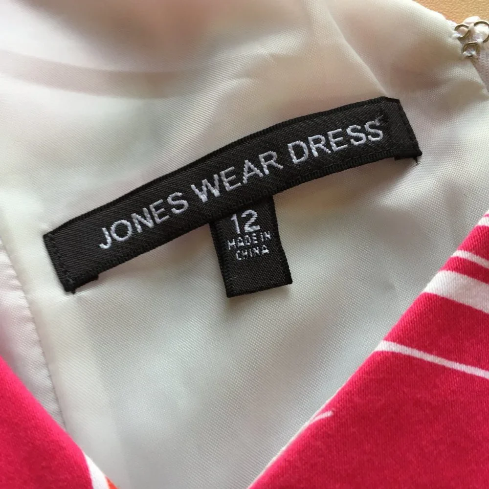 Jones Wear Cotton Pink and Black Hibiscus Dress Size 12 - Picture 4 of 6
